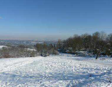 Vue sur la plaine enneigé.